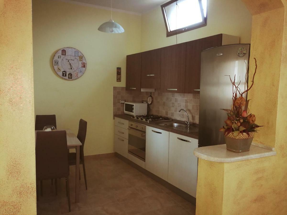 Casa Debby Villa Porto Torres Exterior photo